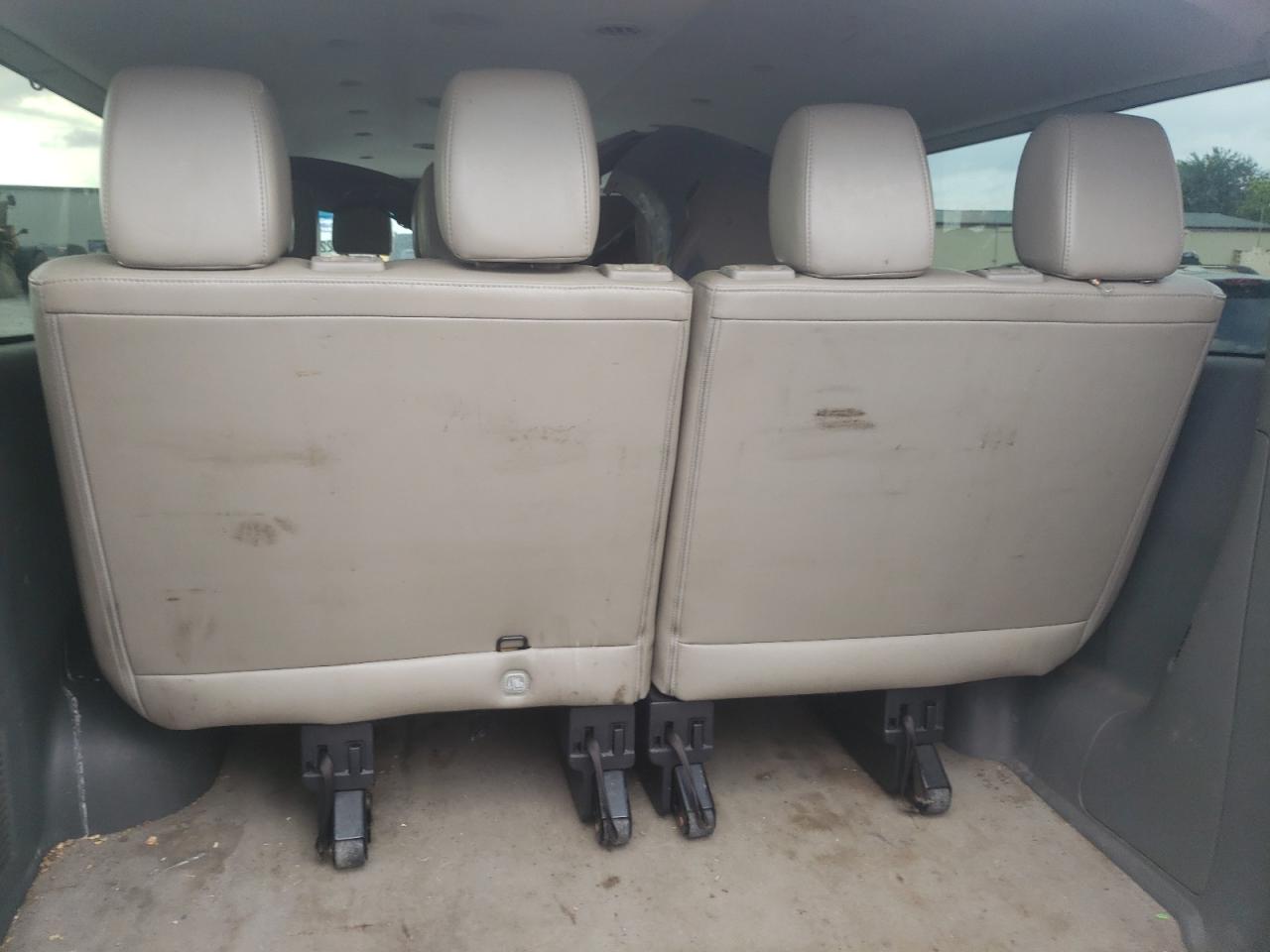 NISSAN NV3500 3500 S