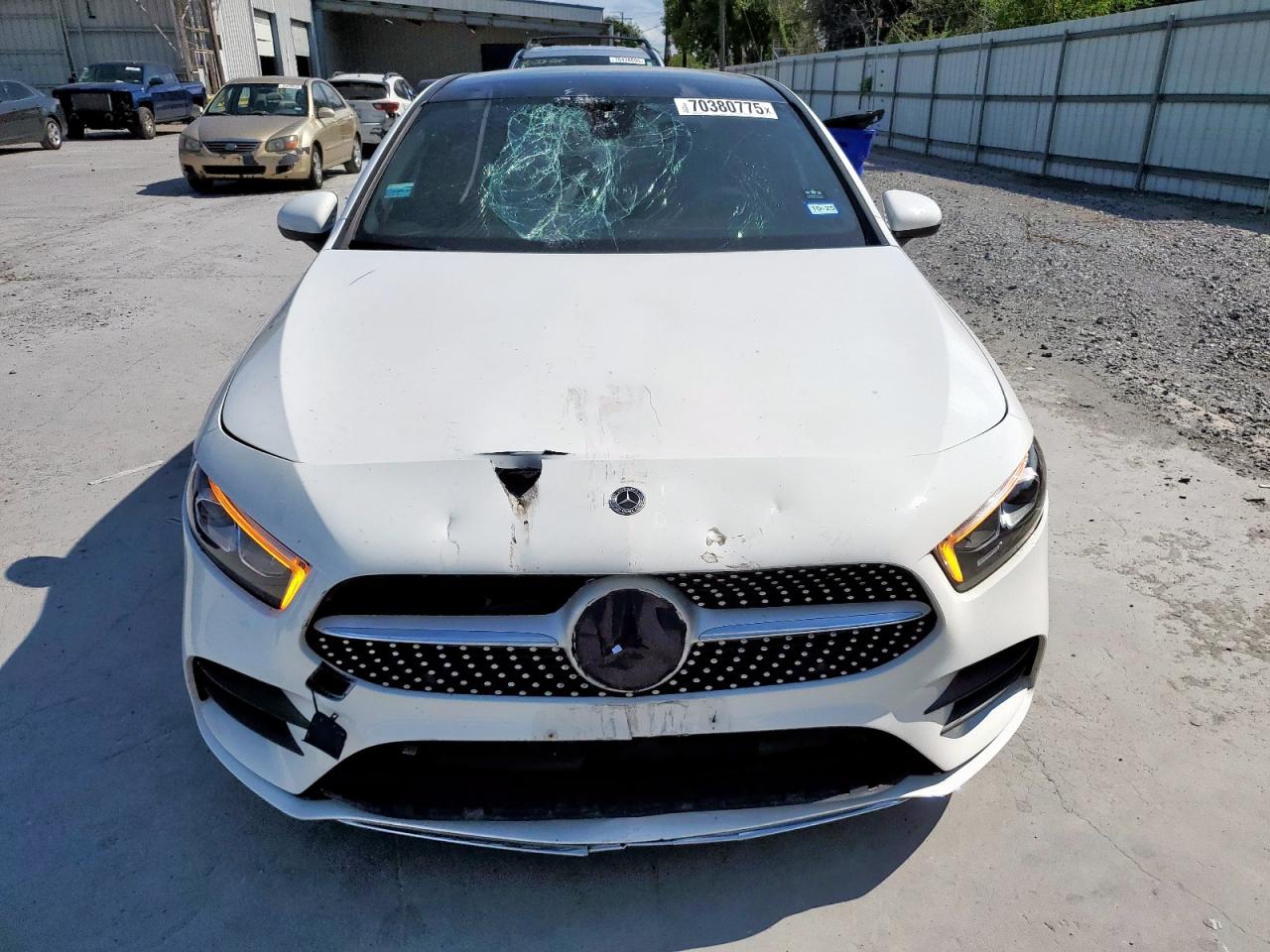 MERCEDES-BENZ A-CLASS 220