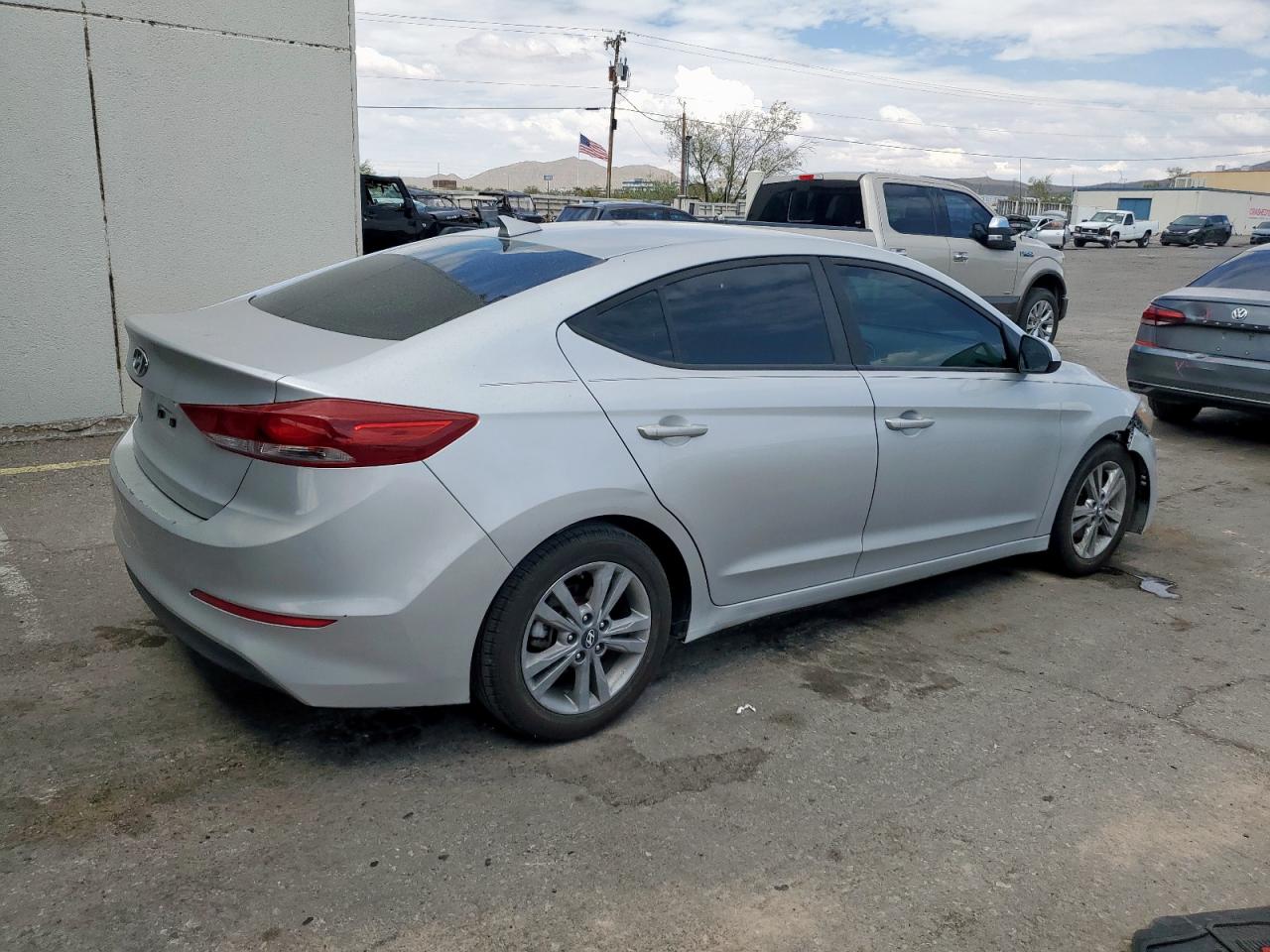 HYUNDAI ELANTRA SEL