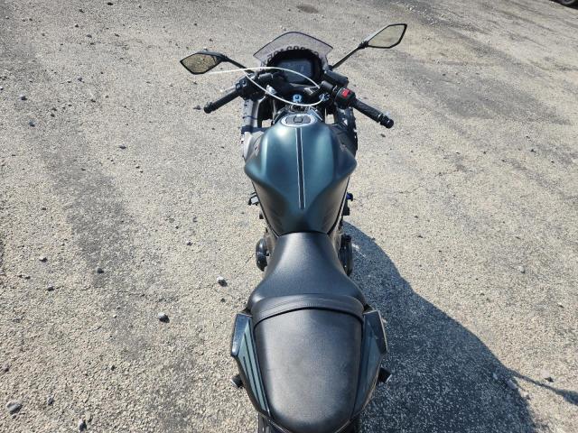 2025 KAWASAKI EX650 P ML5EXEP13SDAE4186