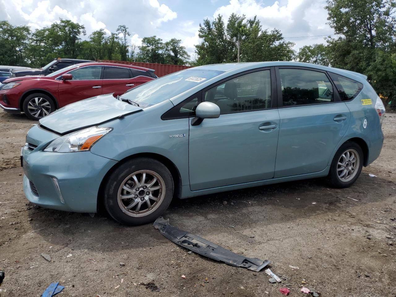 TOYOTA PRIUS V