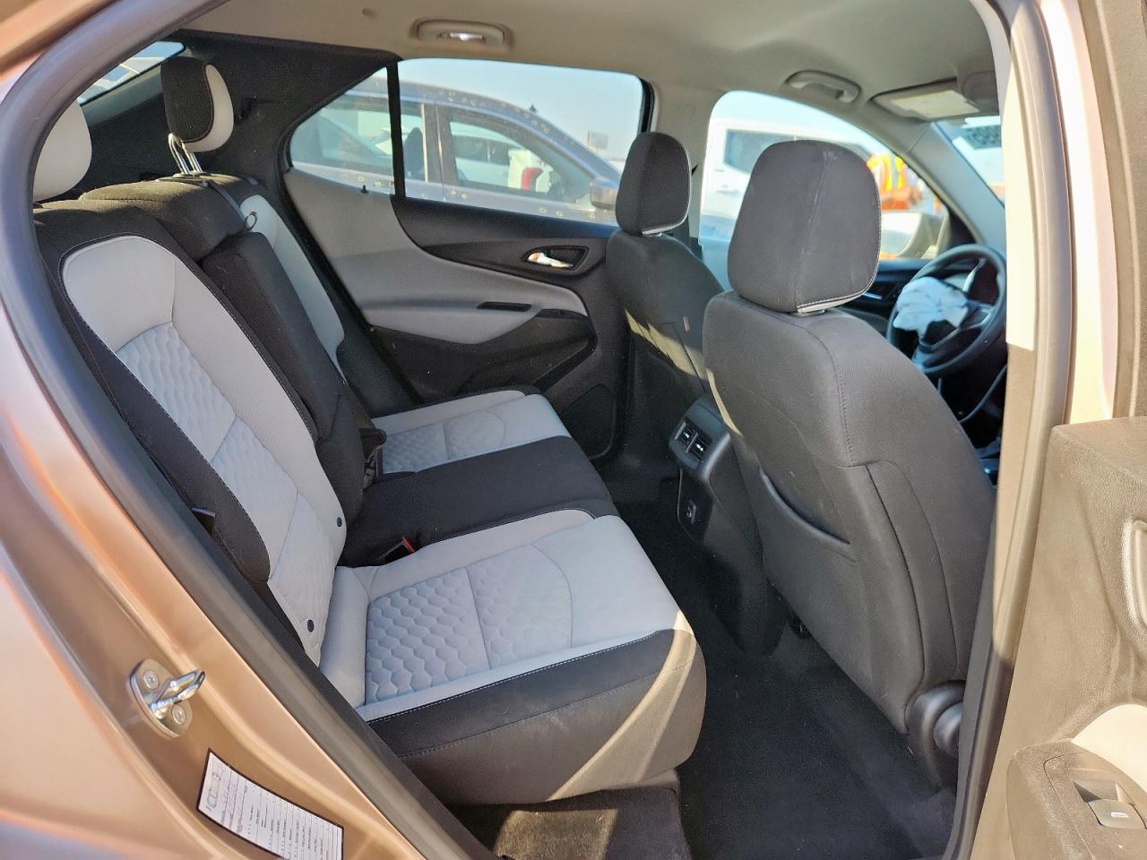 CHEVROLET EQUINOX LS