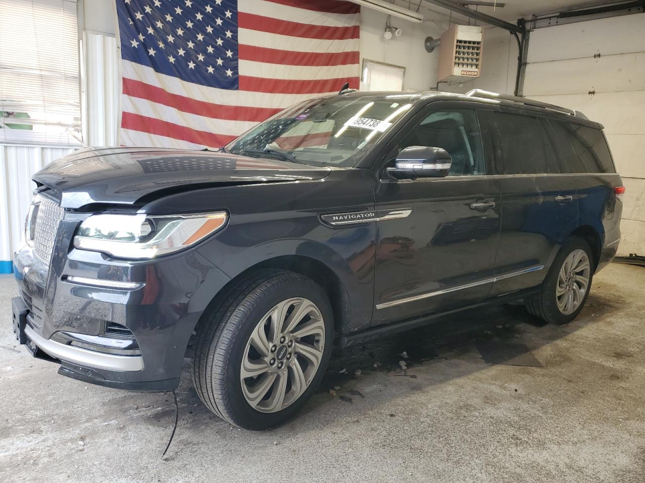 LINCOLN NAVIGATOR RESERVE