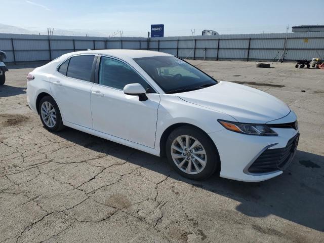 2022 TOYOTA CAMRY LE 4T1C11AK2NU690507