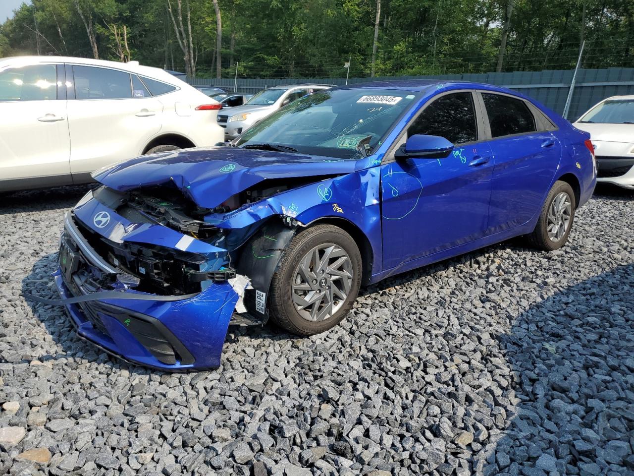 HYUNDAI ELANTRA BLUE