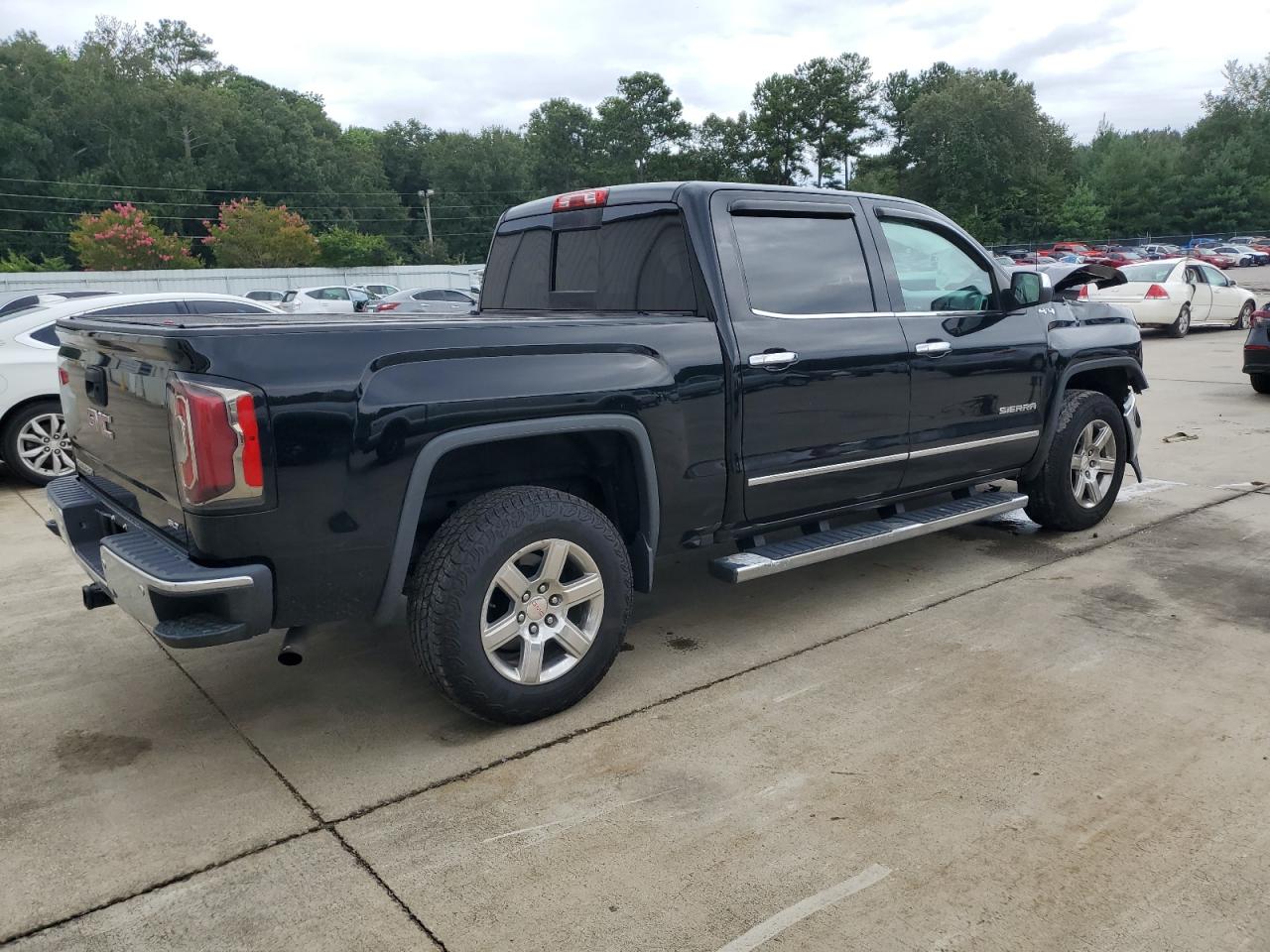 GMC SIERRA 1500 K1500 SLT