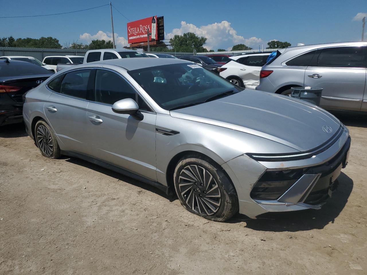 HYUNDAI SONATA HYBRID