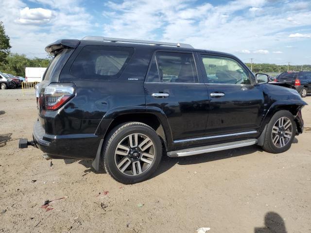 2018 TOYOTA 4RUNNER SR JTEBU5JR4J5568002
