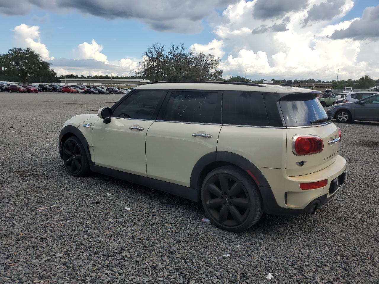 MINI COOPER S CLUBMAN