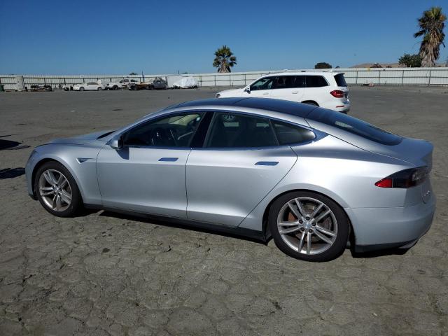 TESLA MODEL S 2013 silver  electric 5YJSA1CN3DFP13484 photo #3