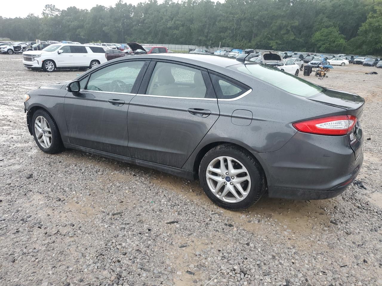 FORD FUSION SE