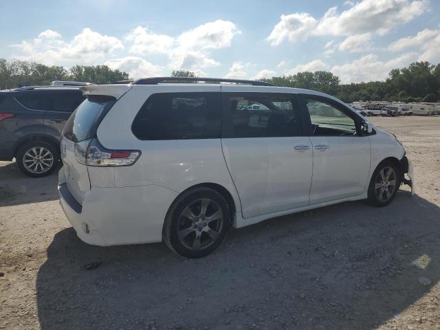 2017 TOYOTA SIENNA SE 5TDXZ3DC5HS813823