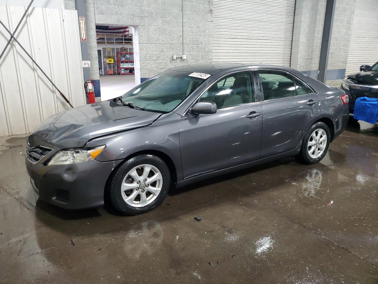 TOYOTA CAMRY BASE