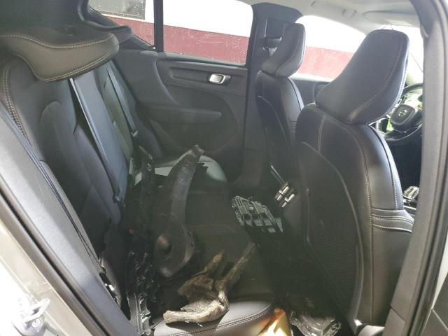 2025 VOLVO XC40 PLUS YV4L12UC1S2492407