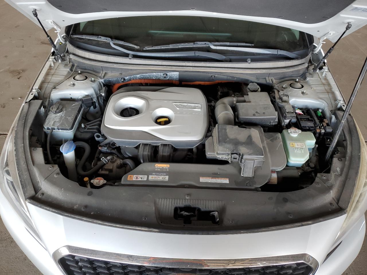 HYUNDAI SONATA HYBRID