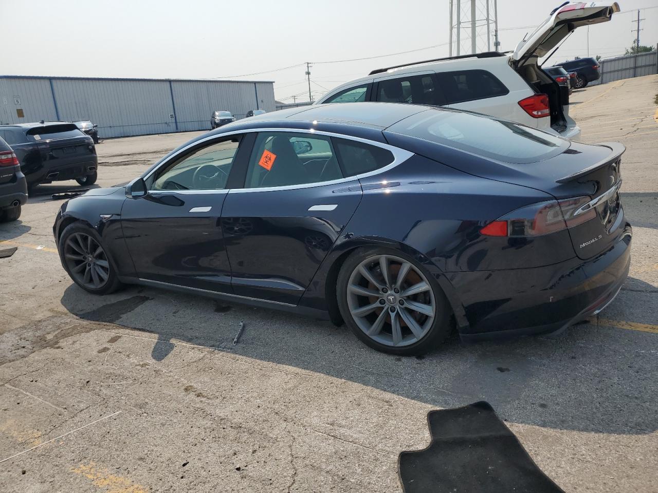 TESLA MODEL S