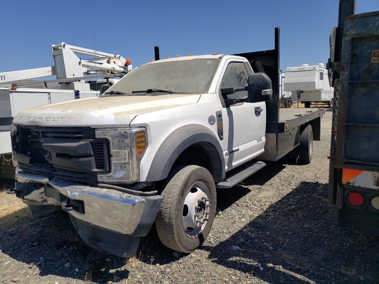 FORD F-550 SUPER DUTY