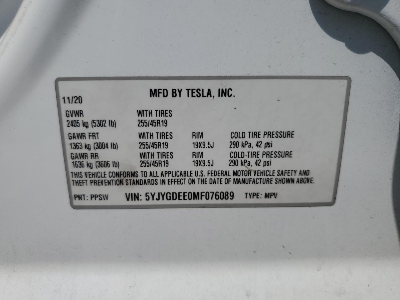 TESLA MODEL Y