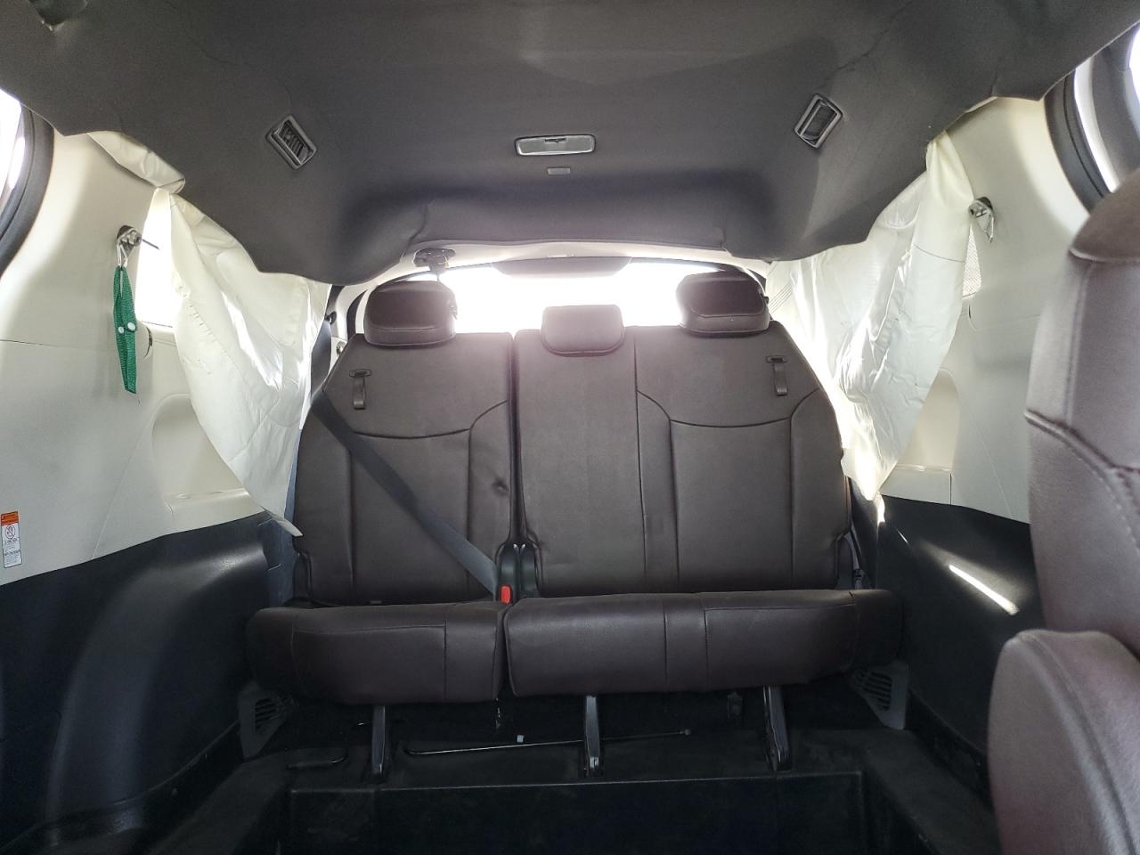 TOYOTA SIENNA LIMITED