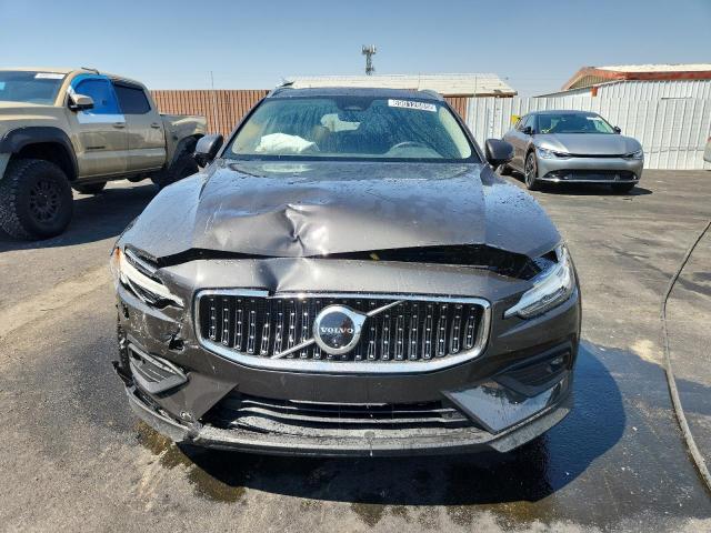 2025 VOLVO V60 CROSS COUNTRY PLUS YV4L12WK7S2149170