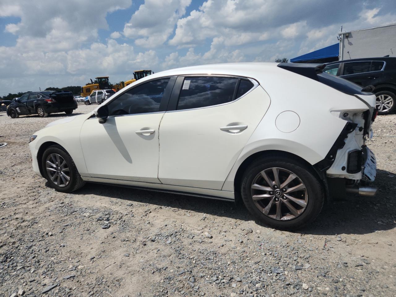 Lot #3301864010 2021 MAZDA 3