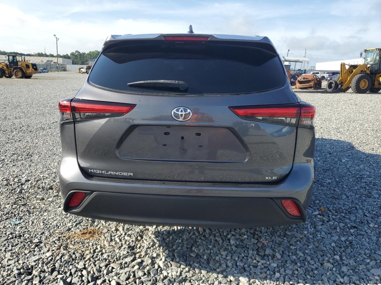 Lot #3308267213 2020 TOYOTA HIGHLANDER