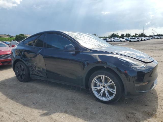 2024 TESLA MODEL Y 7SAYGDED4RF015491