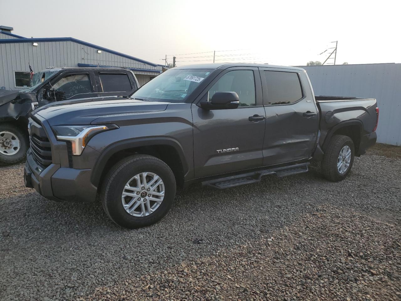 TOYOTA TUNDRA CREWMAX SR