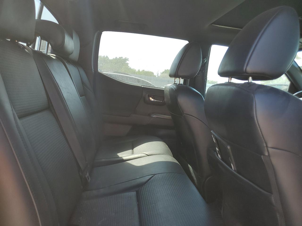 TOYOTA TACOMA DOUBLE CAB