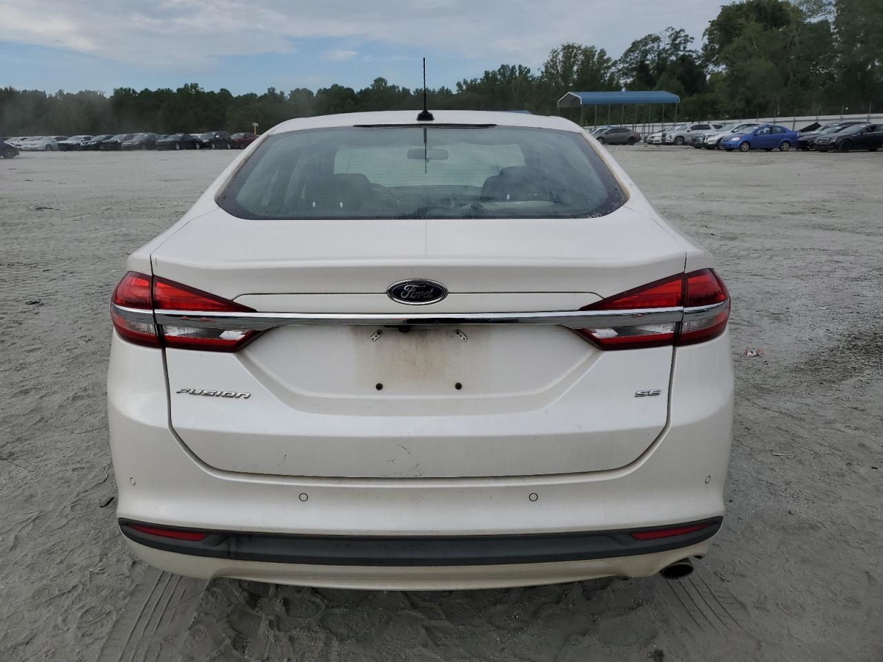 FORD FUSION SE