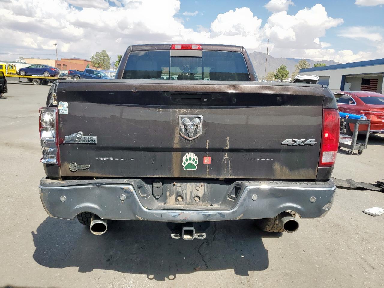 RAM 1500 SLT