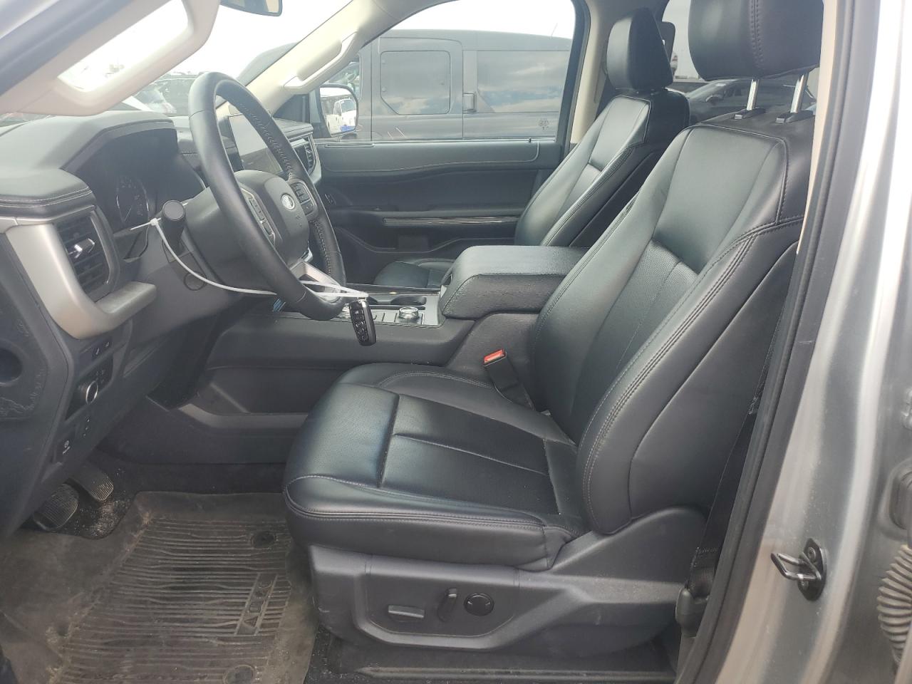 FORD EXPEDITION MAX XLT