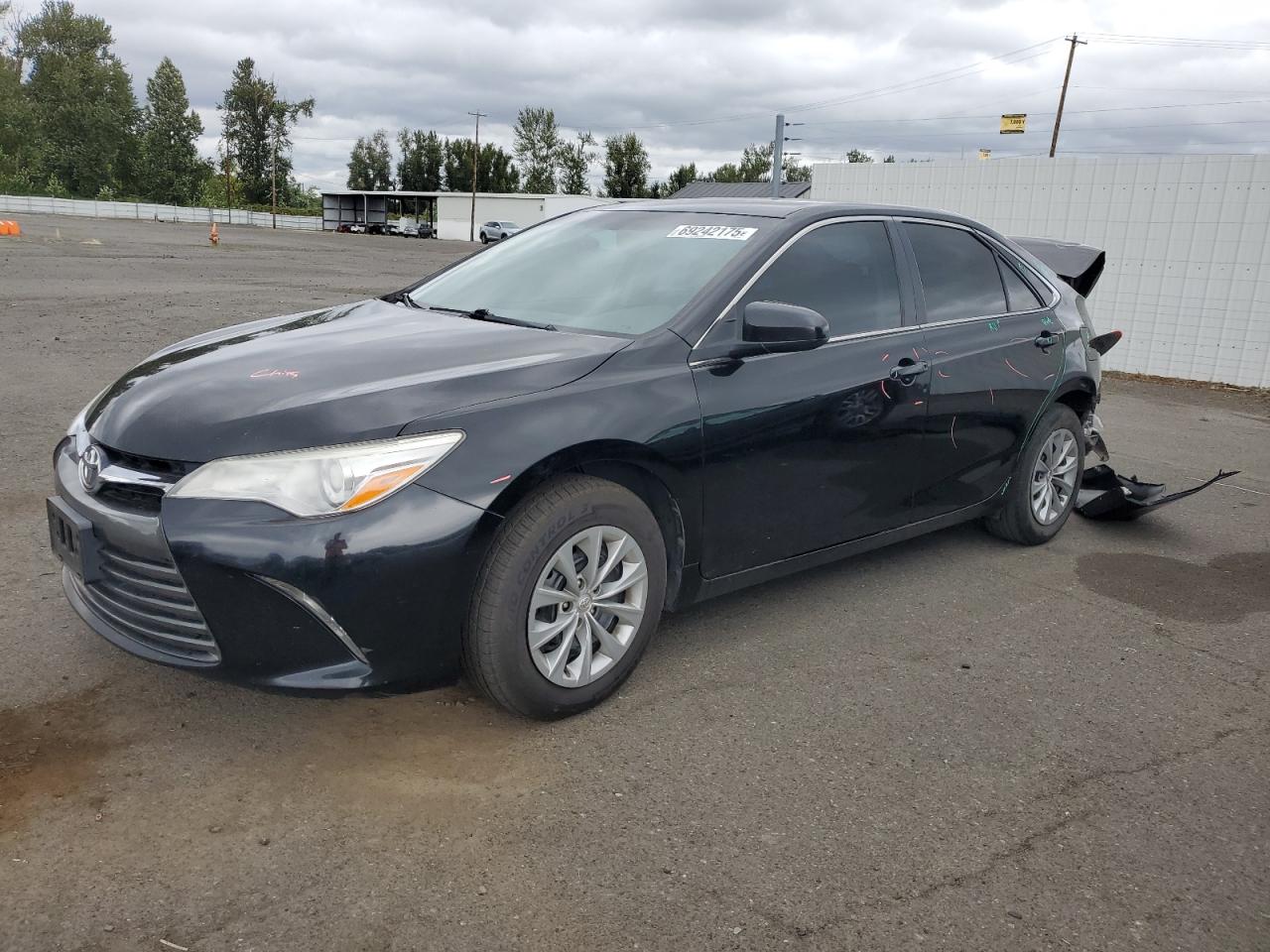 TOYOTA CAMRY LE