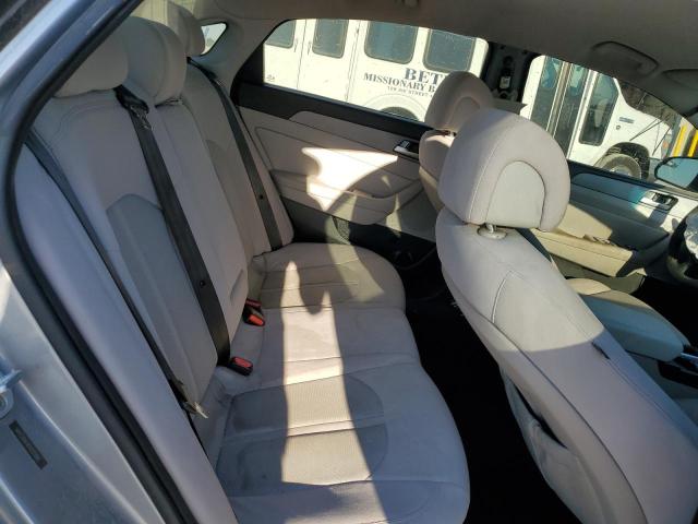 2015 HYUNDAI SONATA SE 5NPE24AF4FH205892