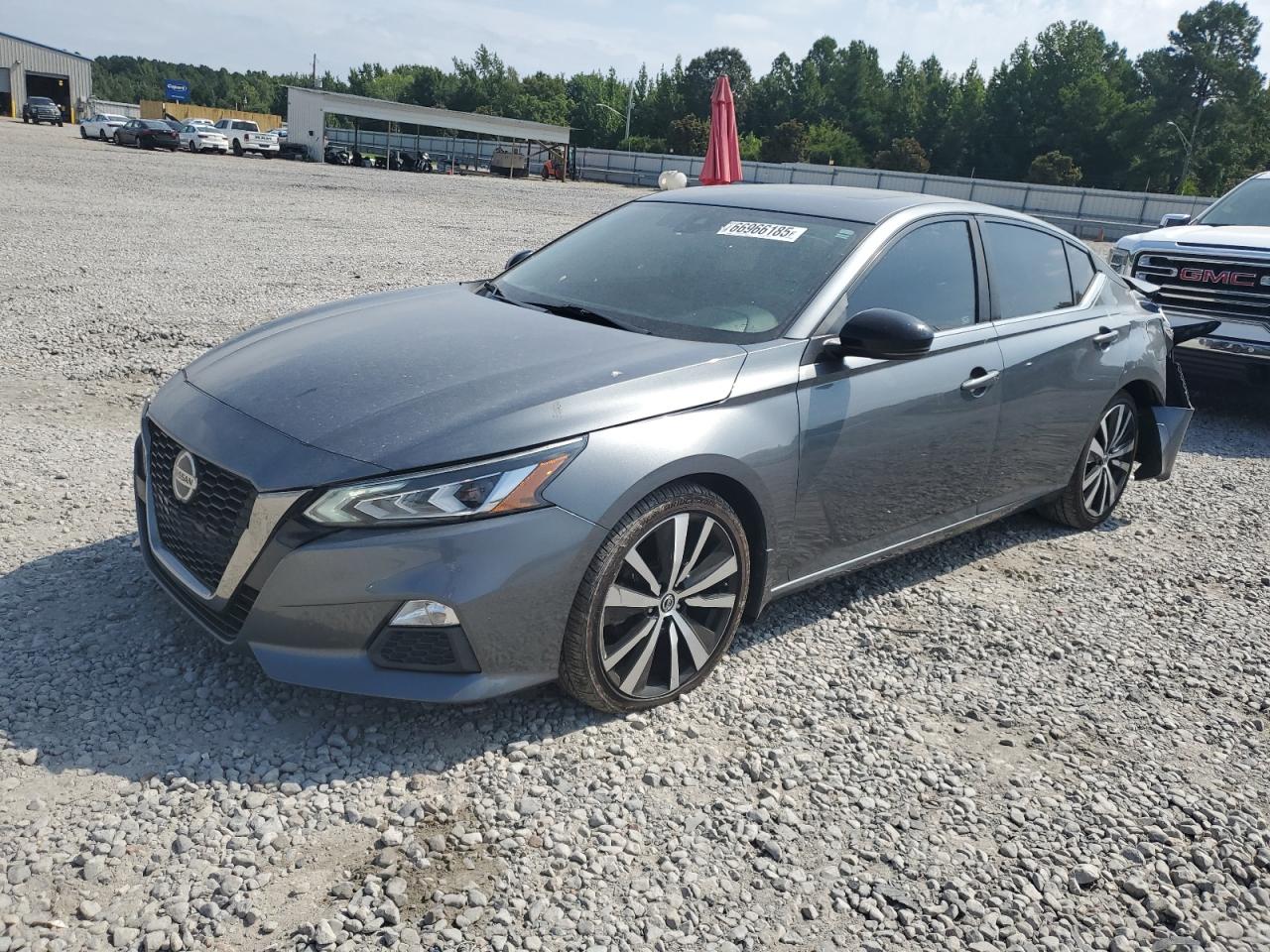NISSAN ALTIMA SR