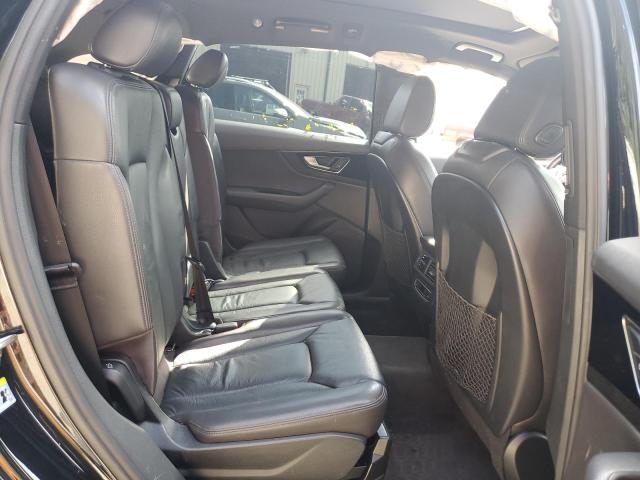 2017 AUDI Q7 PREMIUM WA1LAAF7XHD018976