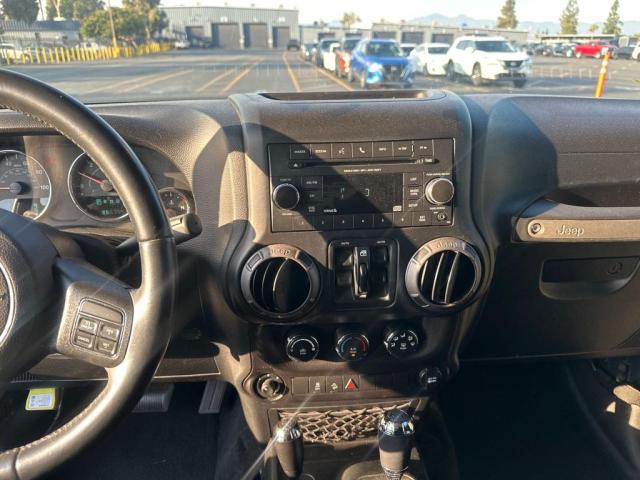 2017 JEEP WRANGLER U - 1C4BJWDG4HL664067