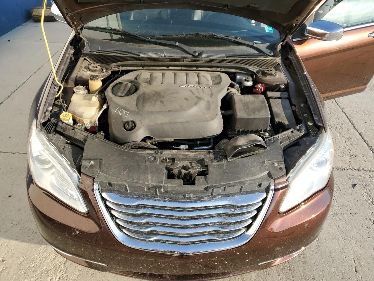 CHRYSLER 200 LIMITED