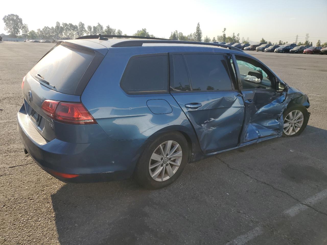 VOLKSWAGEN GOLF SPORTSVAN S