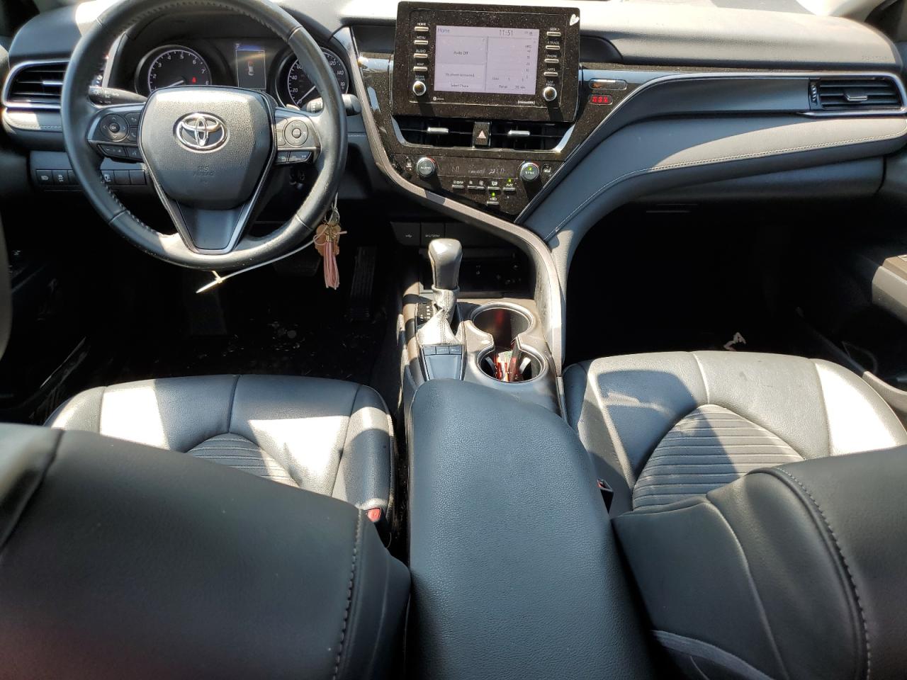 TOYOTA CAMRY SE NIGHT SHADE