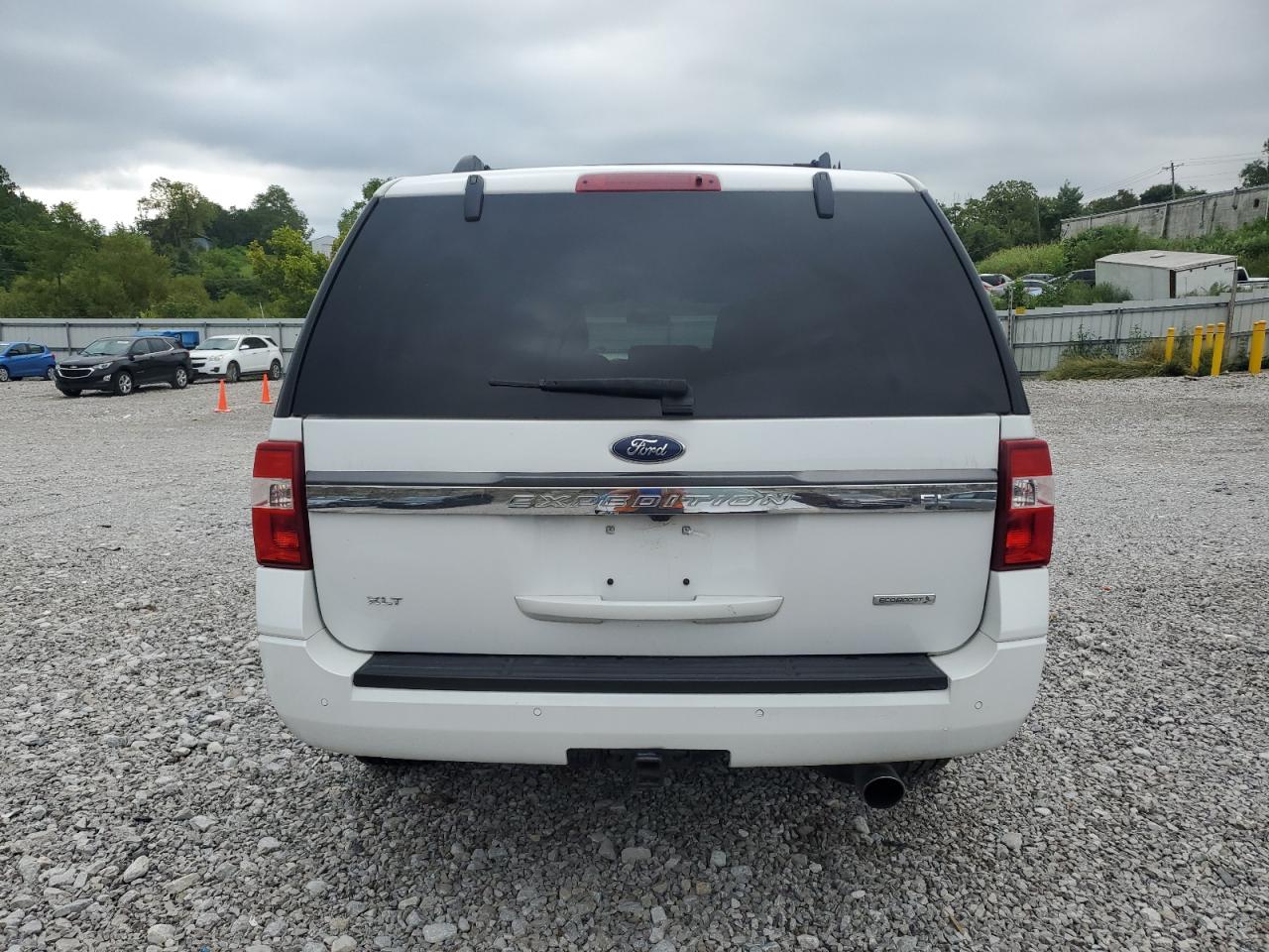 FORD EXPEDITION EL XLT