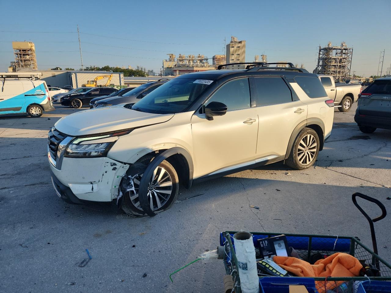 NISSAN PATHFINDER PLATINUM