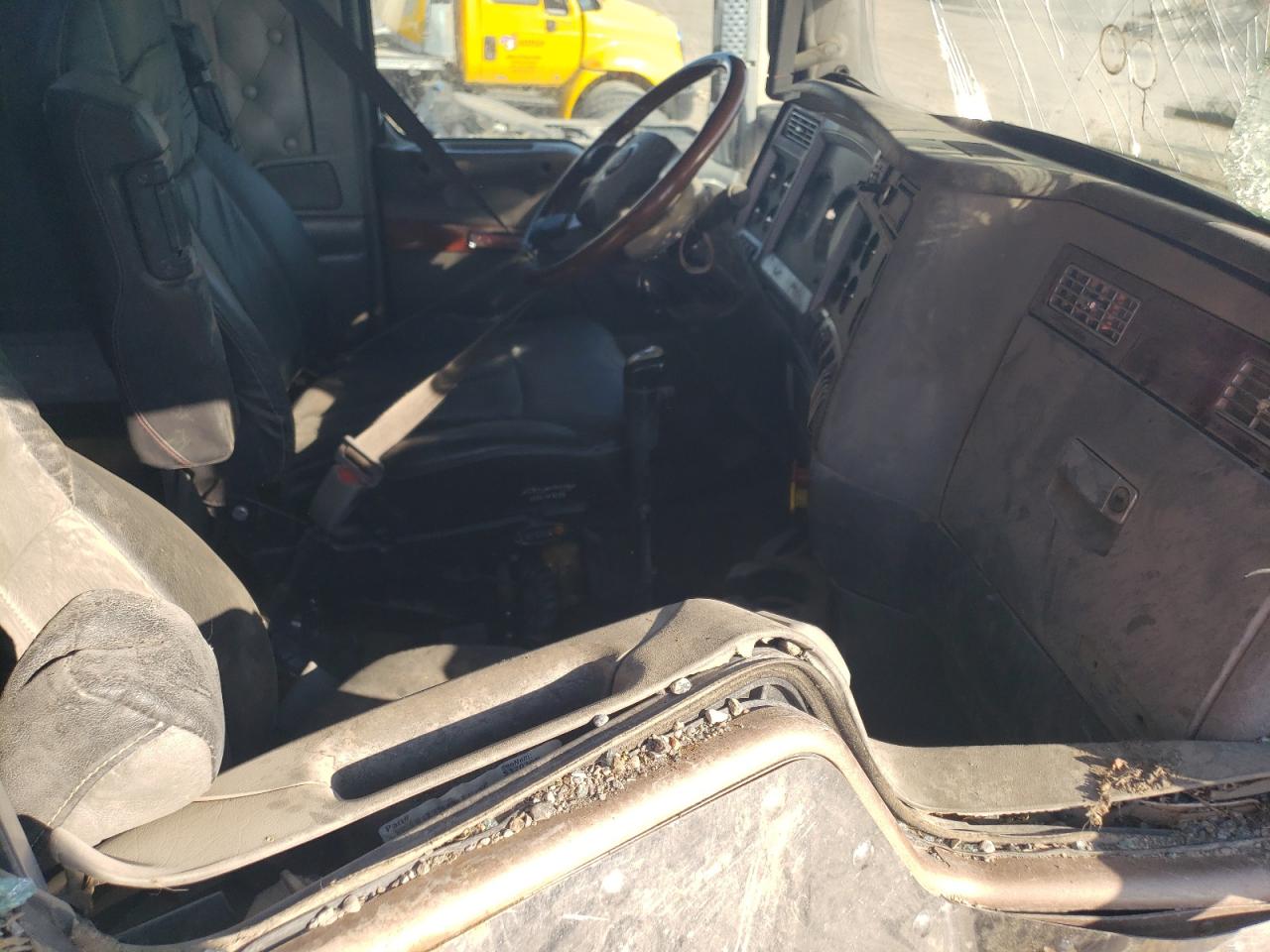 Lot #3281590387 2007 KENWORTH T600