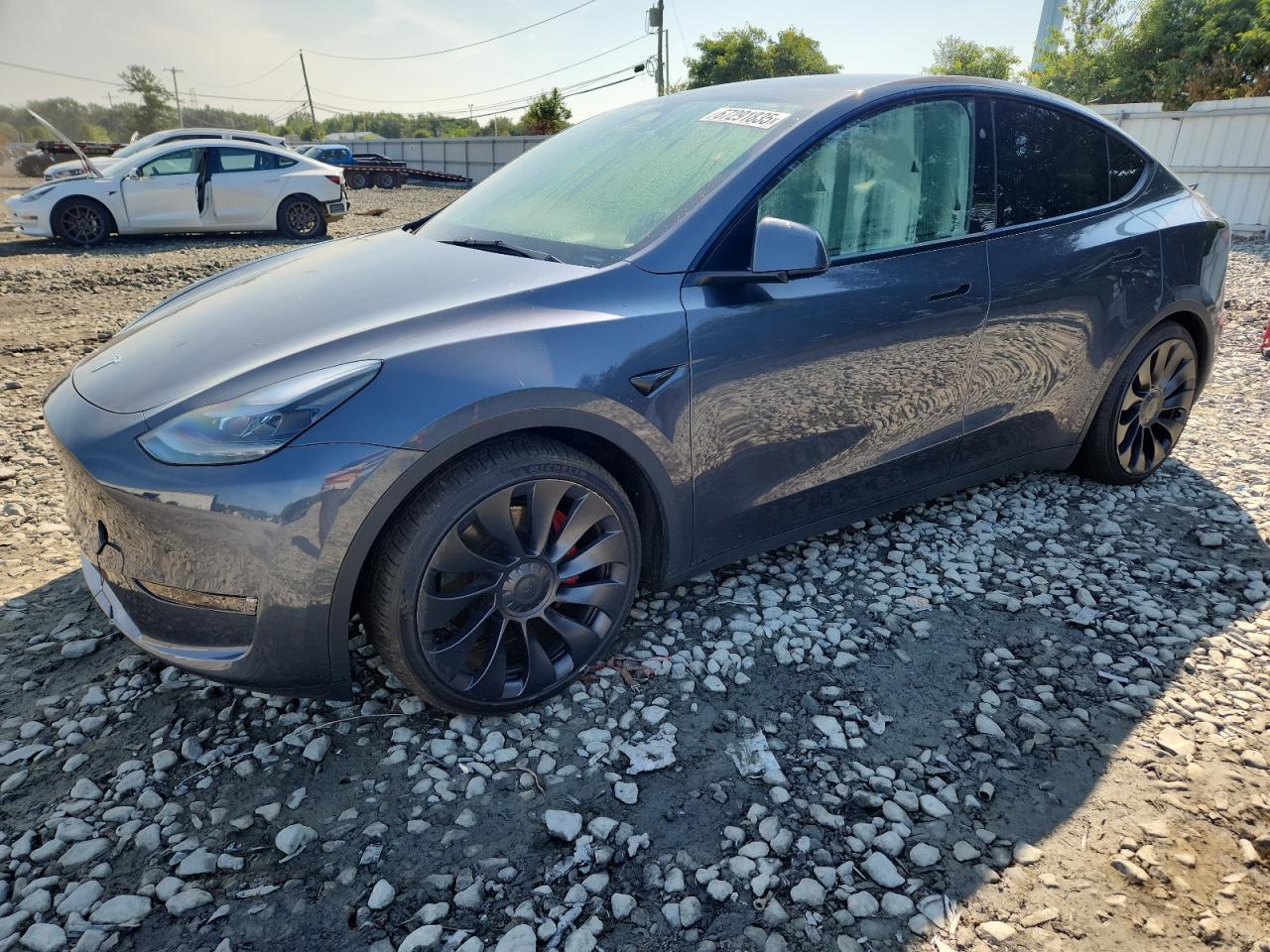 TESLA MODEL Y
