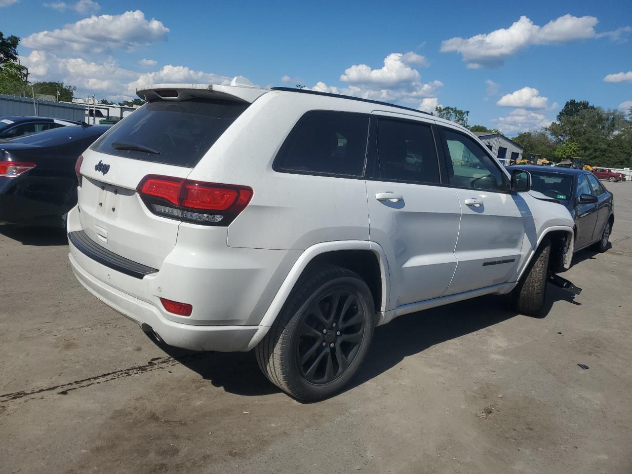 JEEP GRAND CHEROKEE LAREDO