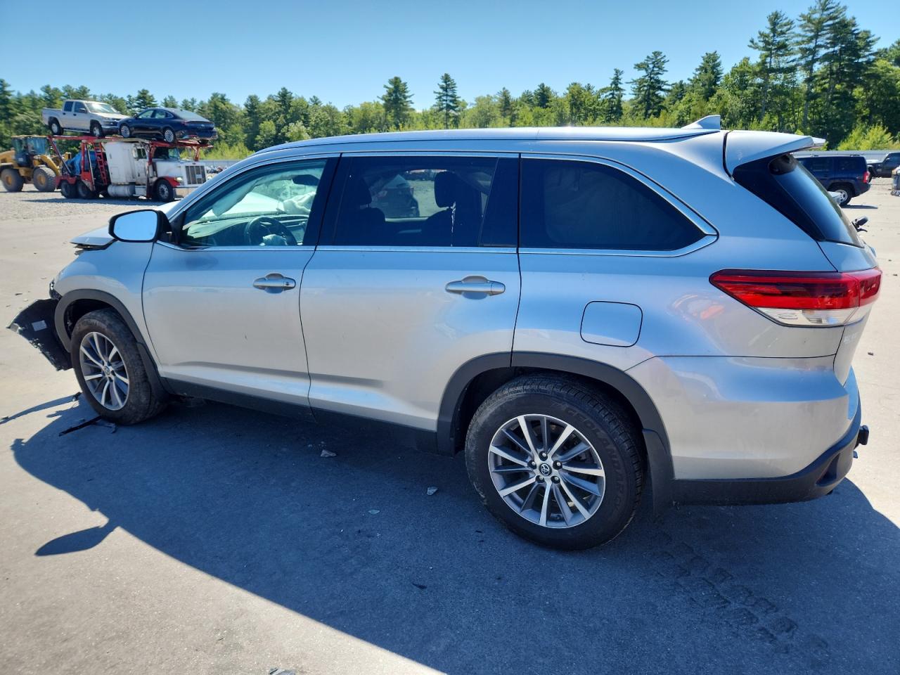 TOYOTA HIGHLANDER SE