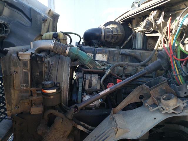 2008 VOLVO VNM #3268883227