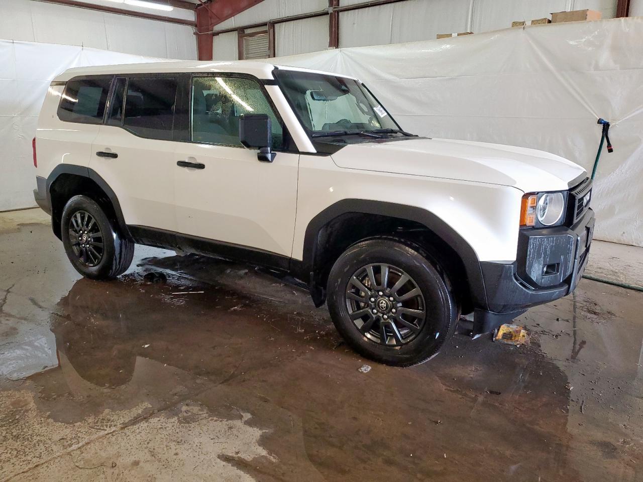 TOYOTA LAND CRUISER BASE