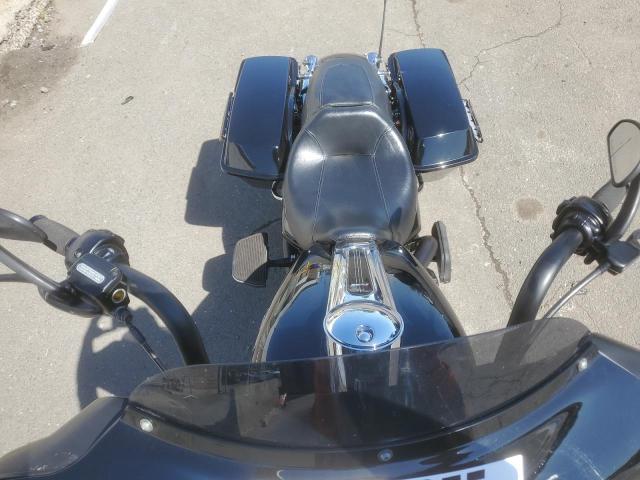 2012 HARLEY-DAVIDSON FLHX STREE 1HD1KBM10CB682723