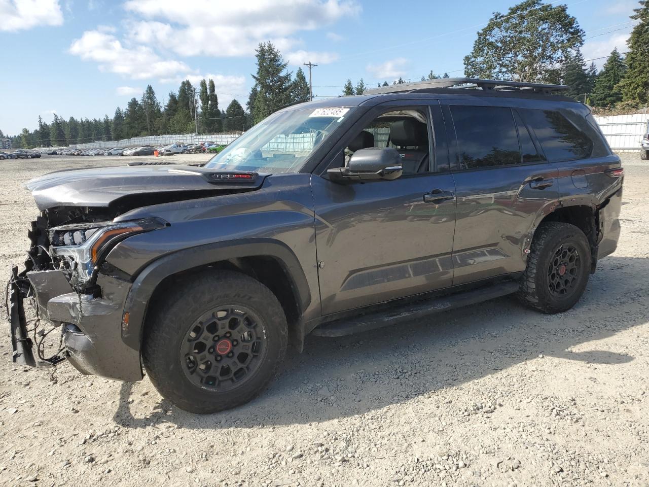 TOYOTA SEQUOIA SR5